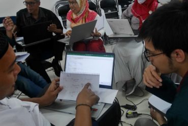 Pelatihan Analisis Data bagi Masyarakat Desa Kebonturi Cirebon, Kolaborasi KK Statistika dan Program Studi Teknik Industri ITB